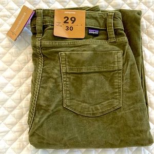 Patagonia corduroy pants straight leg. 29“ waist x 30“ inseam. NWT